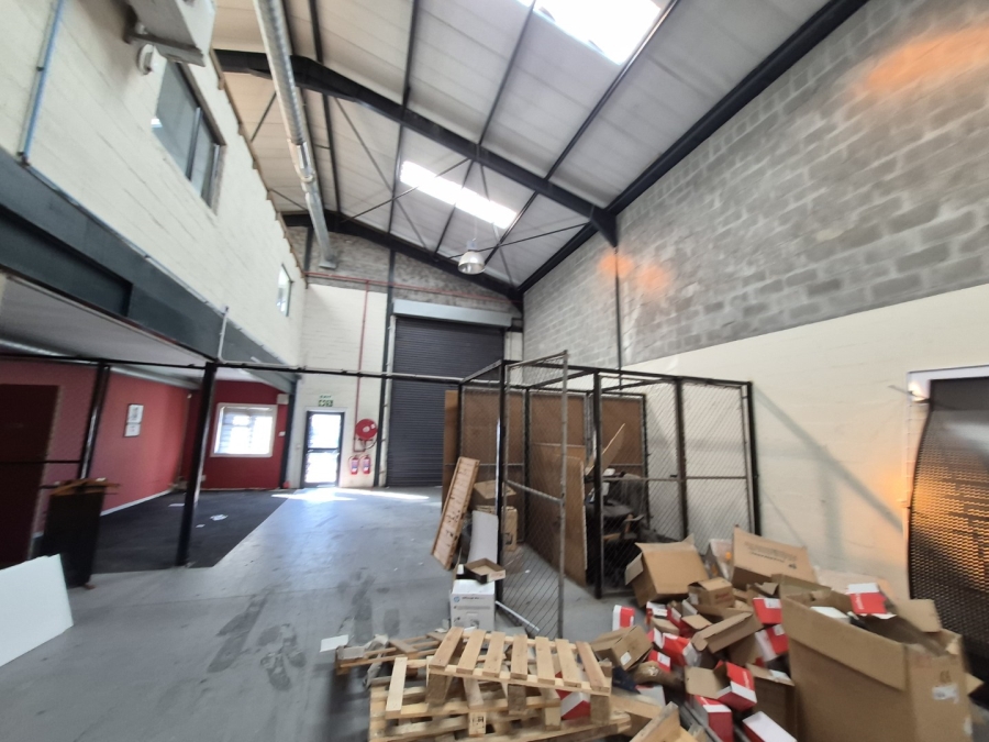 To Let Commercial Property for Rent in Maitland Western Cape
